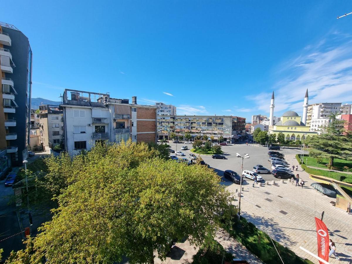 Апартаменти Shkodra Center Екстер'єр фото